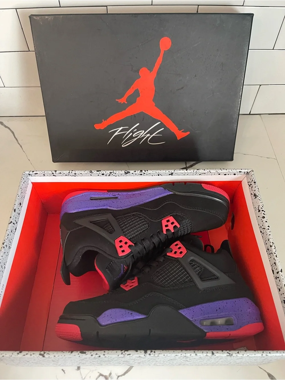 Men’s Retro 4 Raptor Size 5.5.